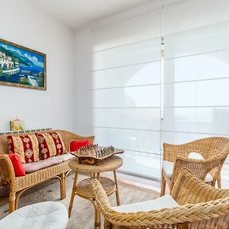 Apartament Giani With Swimming Pool *