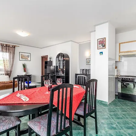 Apartament Giani With Swimming Pool Opatija