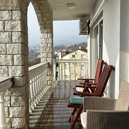 Appartamento Giani With Swimming Pool