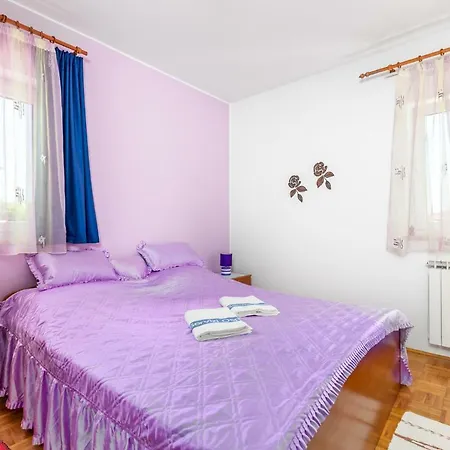 Appartamento Giani With Swimming Pool *