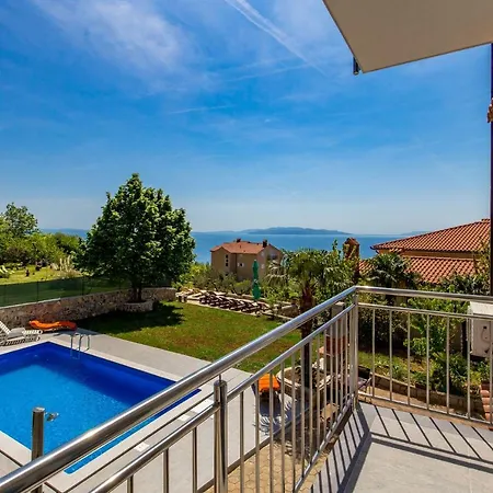 Giani With Swimming Pool Appartamento